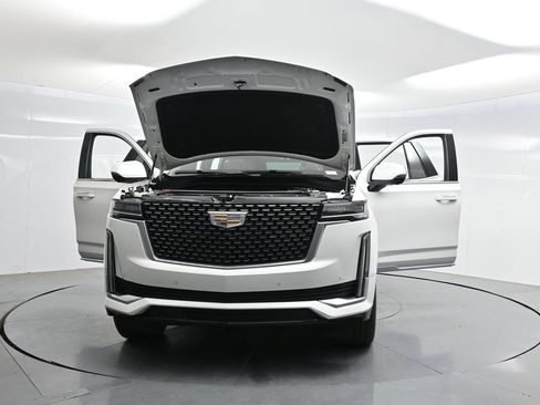 Used 2022 Cadillac Escalade Premium Luxury AWD/4WD image 51