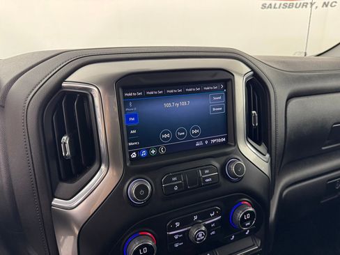 Used 2022 Chevrolet Silverado 1500 LT Trail Boss w/ Bed Protection Package image 15