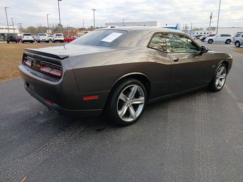 Used 2015 Dodge Challenger R/T w/ Quick Order Package 22B R/T image 3