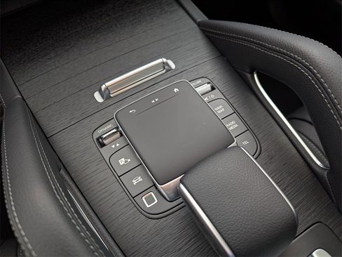 New 2026 Mercedes-Benz GLS 450 4MATIC image 21