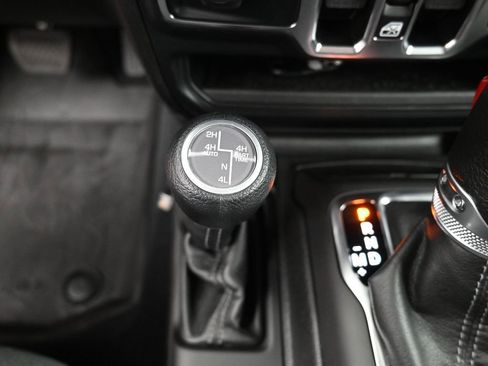 Used 2024 Jeep Wrangler Unlimited w/ Convenience Group image 23