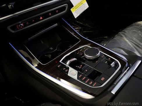 Used 2026 BMW X5 xDrive50e w/ Climate Comfort Package image 14