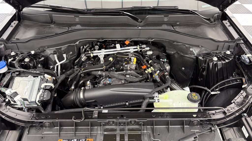 New 2026 Ford Explorer Active AWD/4WD image 10