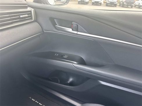 Used 2025 Toyota Camry LE image 19