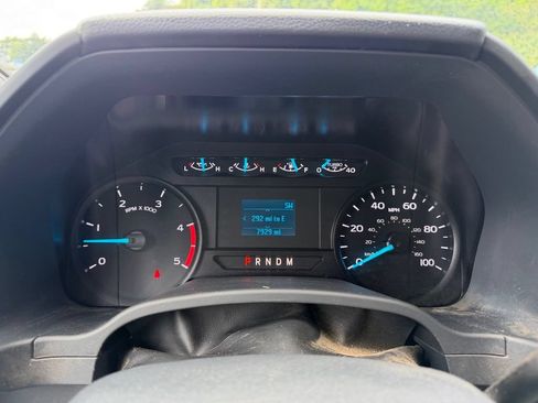 Used 2022 Ford F550 4x4 Regular Cab Super Duty w/ Power Equipment Group image 8
