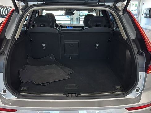 Certified 2025 Volvo XC60 B5 Plus AWD/4WD image 29