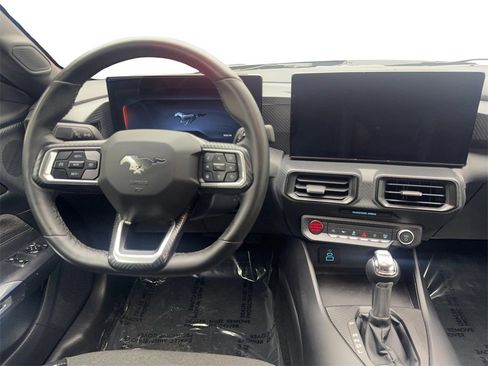 Used 2025 Ford Mustang Coupe image 46