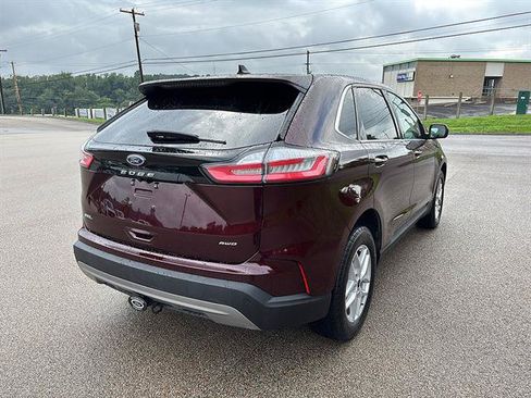 Certified 2024 Ford Edge SEL w/ Convenience Package AWD/4WD image 4