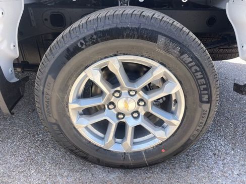 Used 2026 Chevrolet Silverado 1500 LT RWD image 10