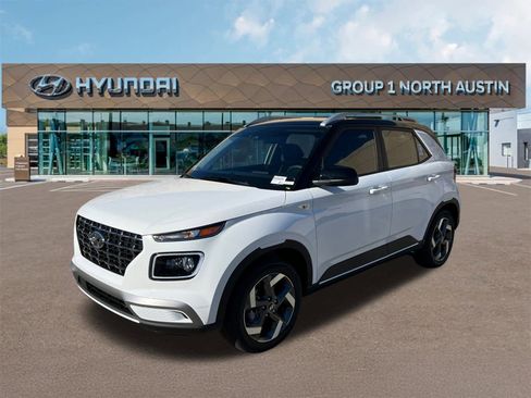 New 2025 Hyundai Venue Limited image 3