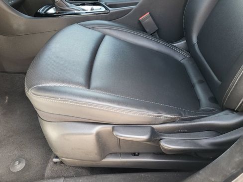 Used 2024 Buick Encore GX Sport Touring FWD image 19
