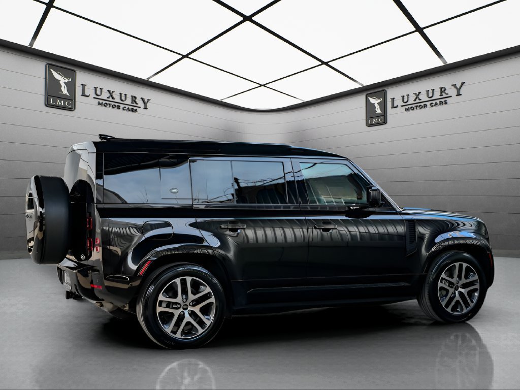 Used 2022 Land Rover Defender 110 XS Edition AWD/4WD image 9