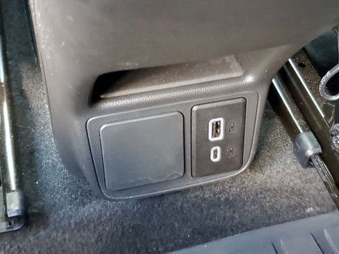 Used 2025 Buick Encore GX Sport Touring image 13