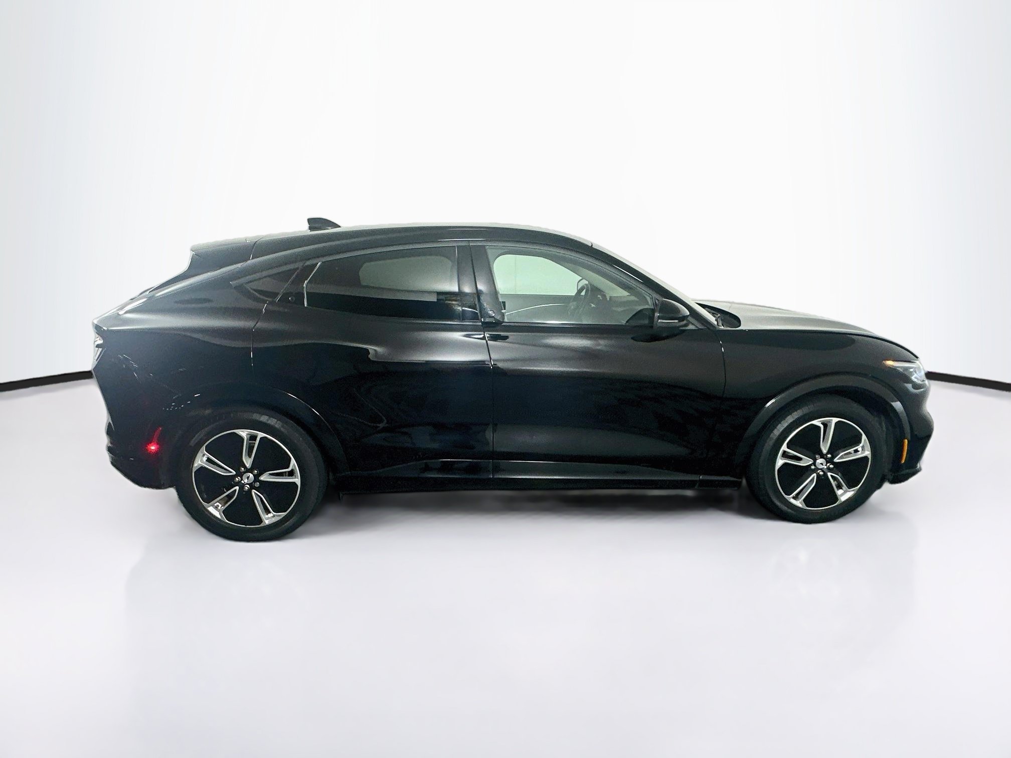 Used 2023 Ford Mustang Mach-E Premium AWD/4WD image 10