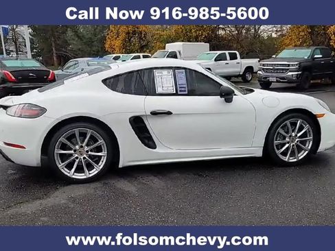 Used 2017 Porsche 718 Cayman image 11
