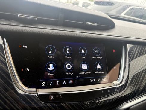 Certified 2025 Cadillac XT6 Premium Luxury image 3