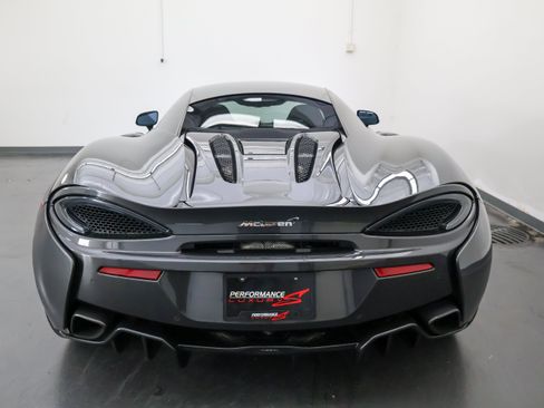 Used 2016 McLaren 570S Coupe RWD image 4