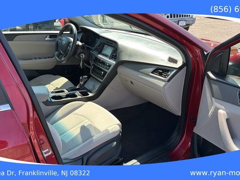 Used 2016 Hyundai Sonata SE FWD image 17