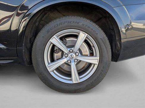 Used 2016 Volvo XC90 T5 Momentum image 15