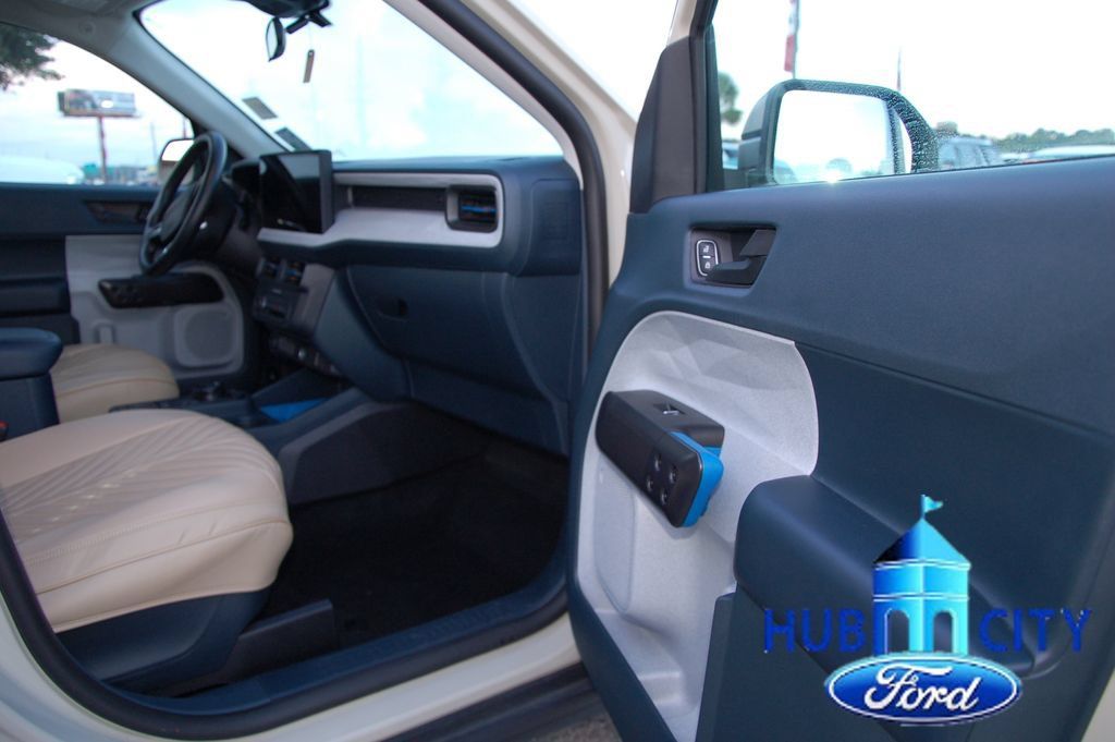 Used 2025 Ford Maverick XLT FWD image 17
