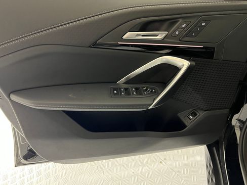 Used 2025 BMW X2 xDrive28i w/ Convenience Package image 12