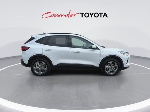 Used 2025 Ford Escape ST-Line Select image 9