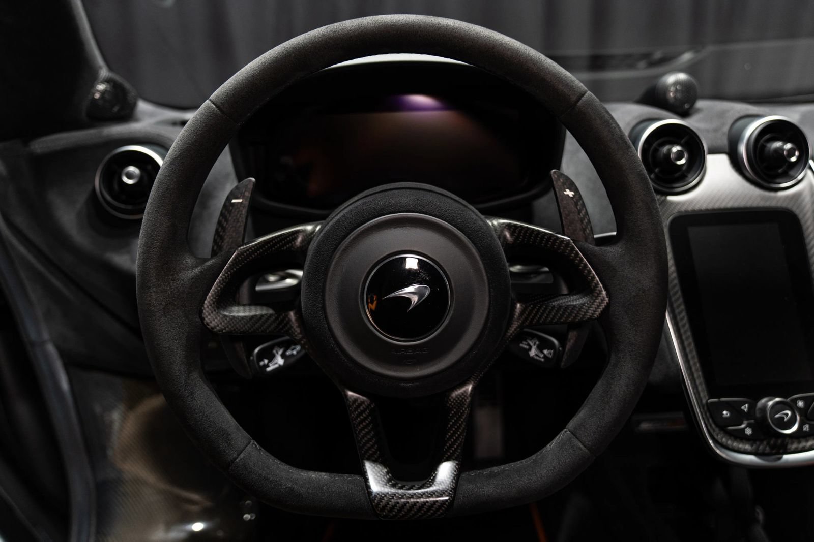 Used 2019 McLaren 600LT RWD image 20