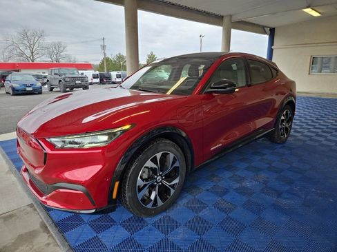 Used 2023 Ford Mustang Mach-E Premium image 4