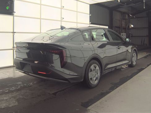 Used 2025 Kia K4 LX image 7