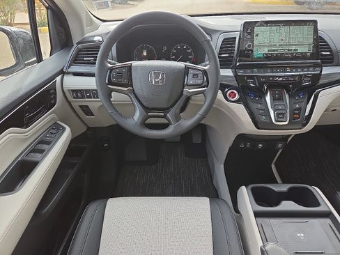 New 2026 Honda Odyssey Elite image 9