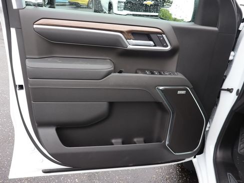 New 2026 Chevrolet Silverado 1500 RST w/ Convenience Package II AWD/4WD image 4