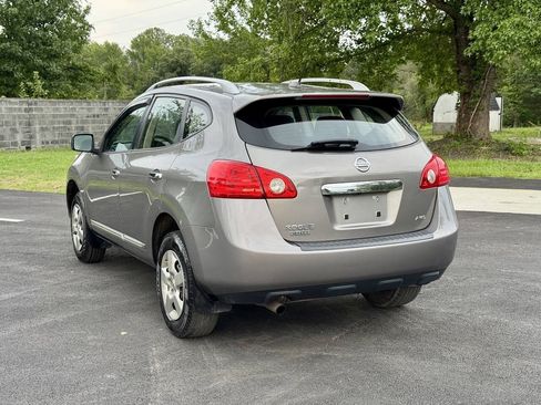 Used 2015 Nissan Rogue S w/ Convenience Package AWD/4WD image 7