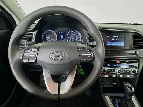 Used 2020 Hyundai Elantra SE w/ Cargo Package (C1) image 11