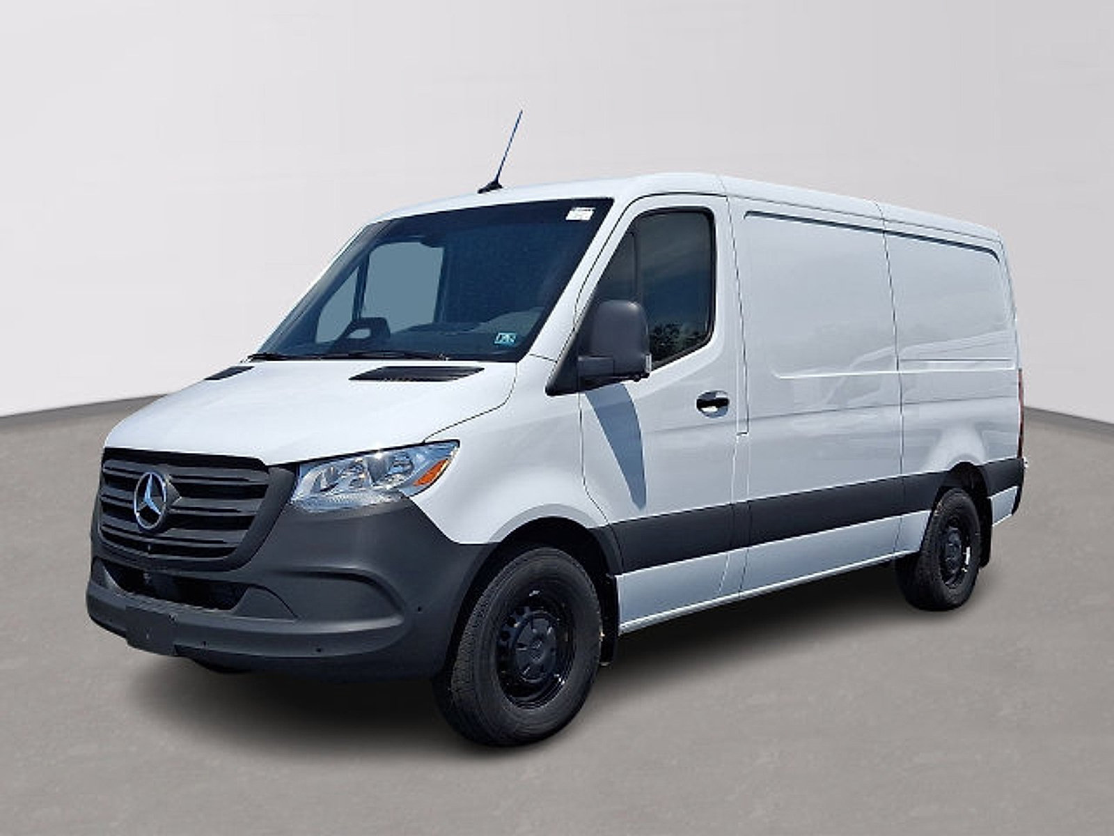 Used 2026 Mercedes-Benz Sprinter 2500 image 1