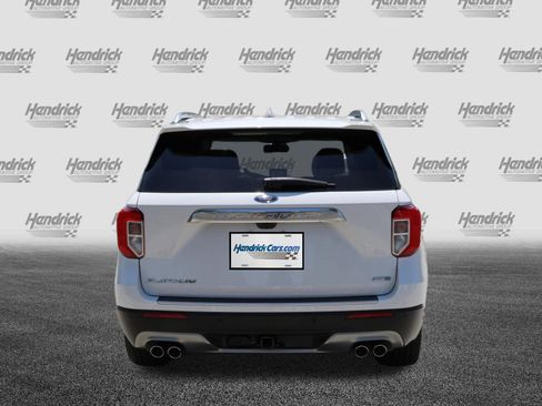 Used 2020 Ford Explorer Platinum w/ Premium Technology Package AWD/4WD image 8