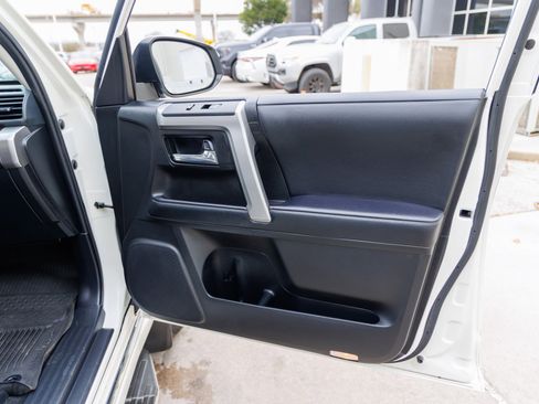 Used 2021 Toyota 4Runner Limited image 43