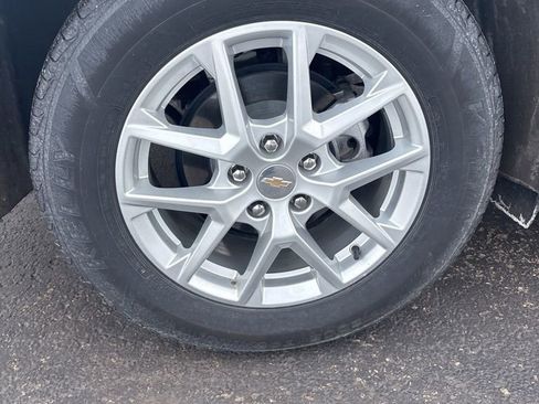 Used 2023 Chevrolet Equinox LT image 15