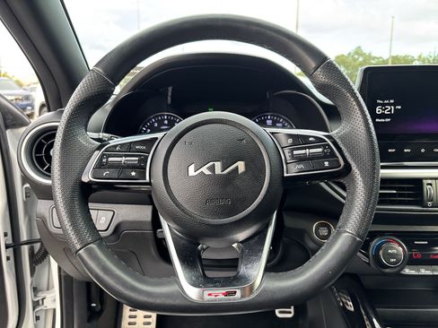 Certified 2023 Kia Forte GT-Line w/ GT-Line Technology Package FWD image 11