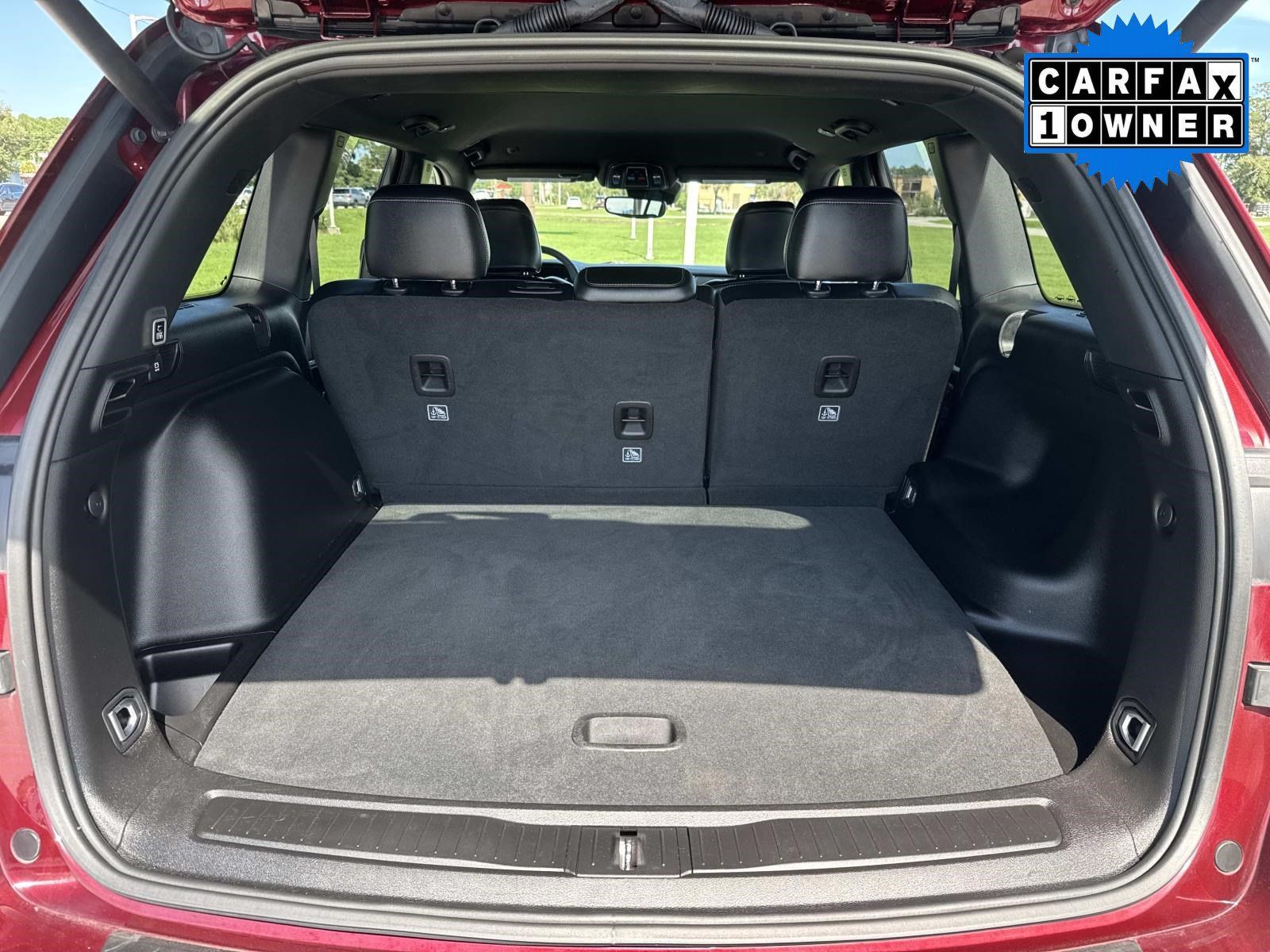 Used 2024 Jeep Grand Cherokee Limited RWD image 12