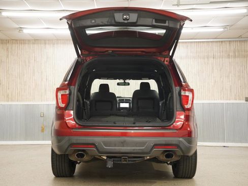 Used 2018 Ford Explorer XLT w/ Equipment Group 202A image 41