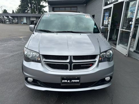 Used 2016 Dodge Grand Caravan R/T FWD image 2