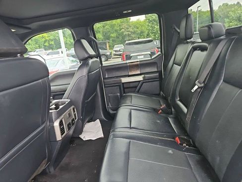 Used 2022 Ford F250 Lariat w/ Black Appearance Package AWD/4WD image 15