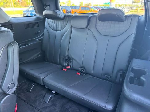 Used 2024 Hyundai Palisade Limited AWD/4WD image 9