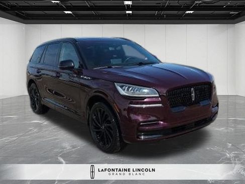 Used 2024 Lincoln Aviator Reserve w/ Equipment Group 201A AWD/4WD image 3