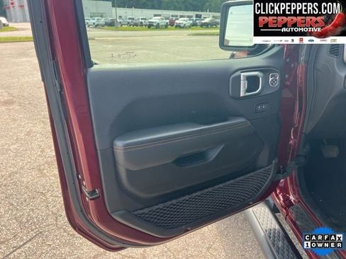 Used 2021 Jeep Gladiator Mojave AWD/4WD image 12