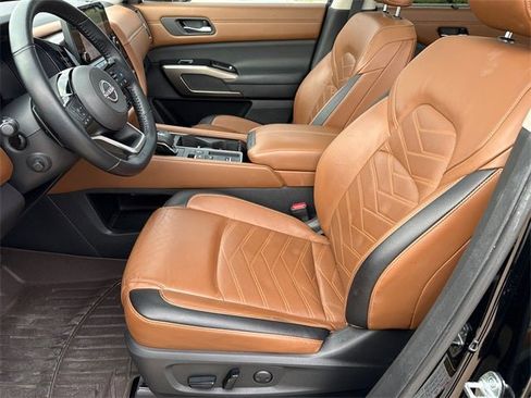 Certified 2022 Nissan Pathfinder Platinum w/ Lighting Package (N93) image 20