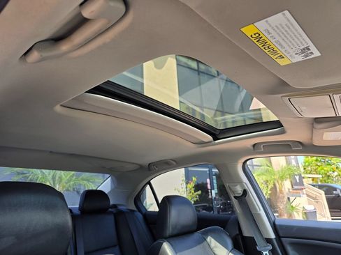 Used 2013 Acura TSX Sedan FWD image 17