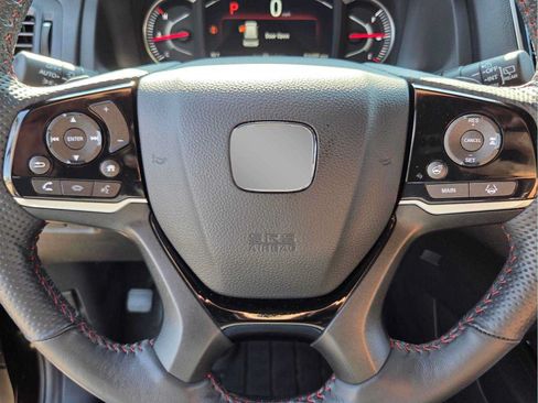 Used 2025 Honda Passport Black Edition image 29