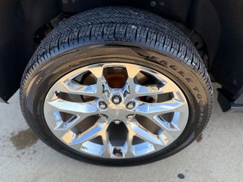 Used 2017 GMC Yukon Denali w/ Open Road Package image 27