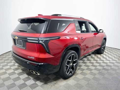 Used 2025 Chevrolet Traverse High Country w/ LPO, Floor Liner Package FWD image 3